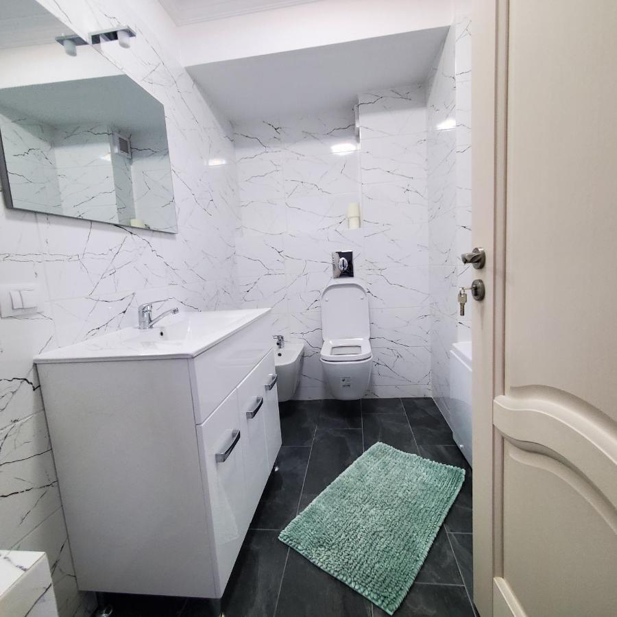 Luxury Apartament Bacovia 바커우 외부 사진