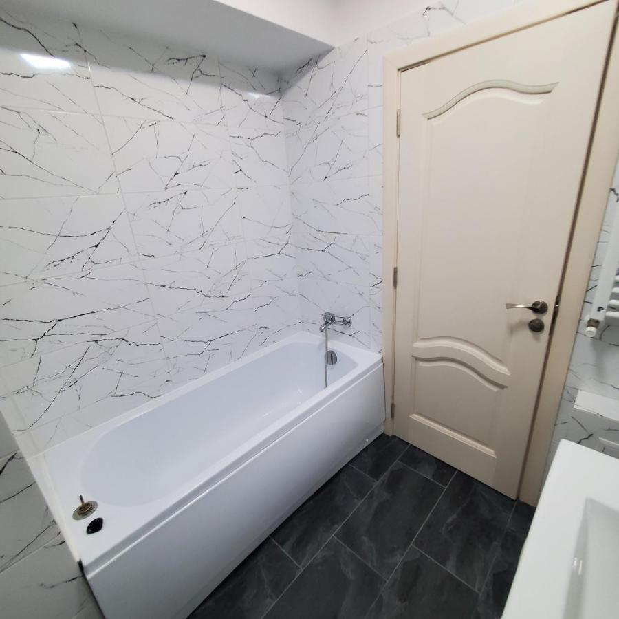 Luxury Apartament Bacovia 바커우 외부 사진